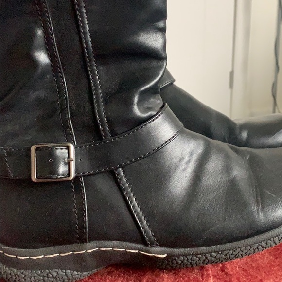 Wide legged winter boots - Picture 2 of 4